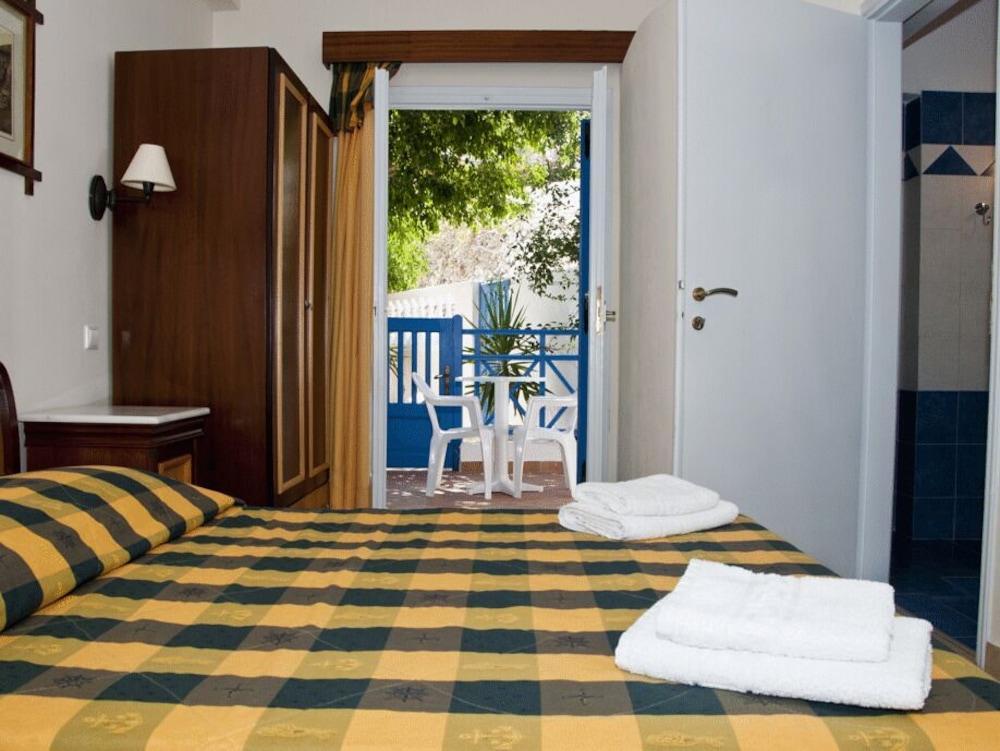 Karidis Hotel Kamari  Ngoại thất bức ảnh