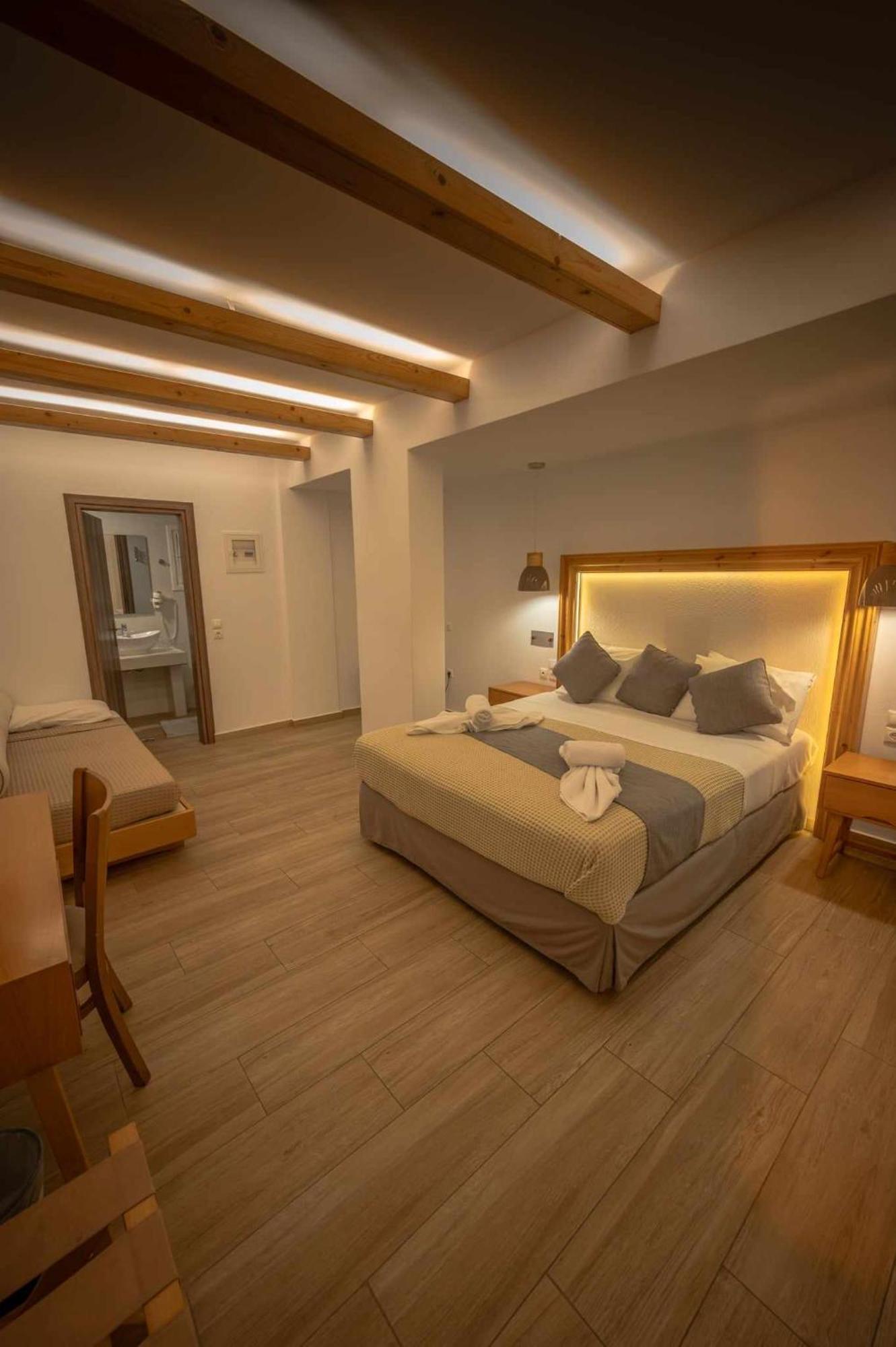 Karidis Hotel Kamari  Ngoại thất bức ảnh