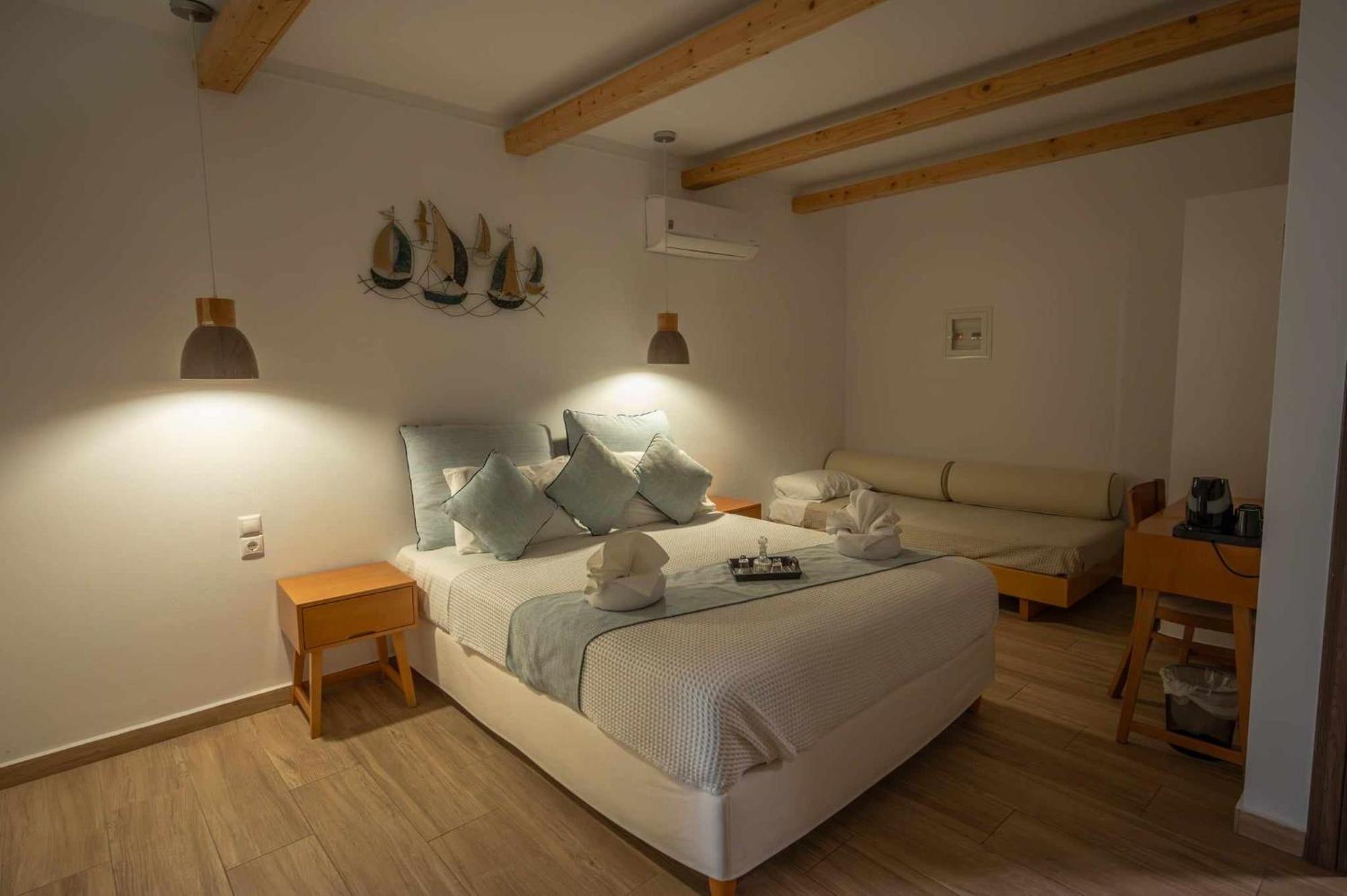 Karidis Hotel Kamari  Ngoại thất bức ảnh