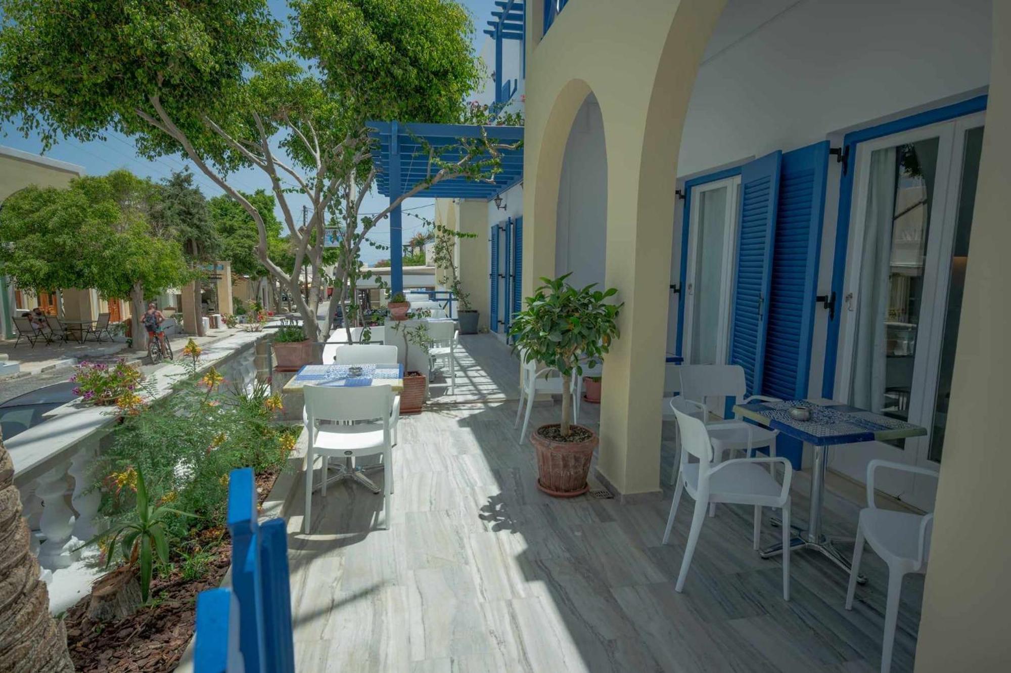Karidis Hotel Kamari  Ngoại thất bức ảnh