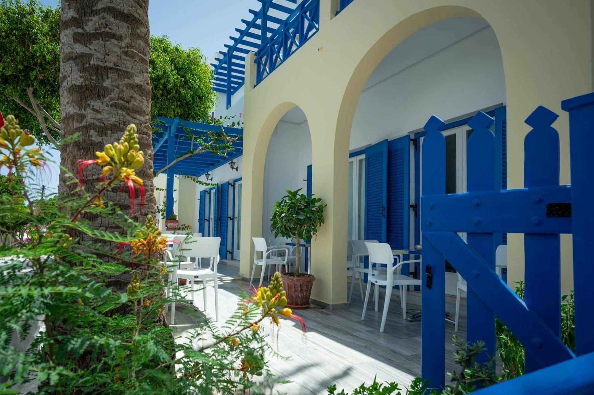 Karidis Hotel Kamari  Ngoại thất bức ảnh