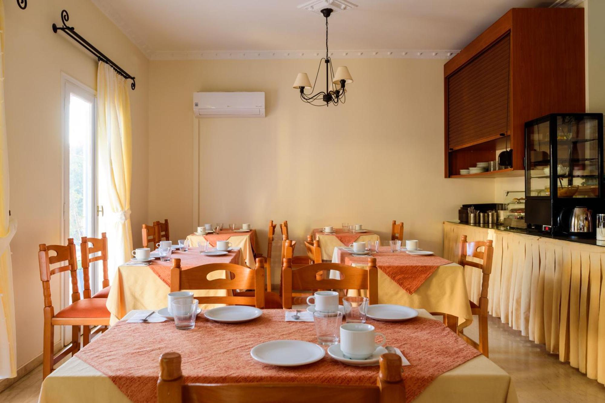 Karidis Hotel Kamari  Ngoại thất bức ảnh